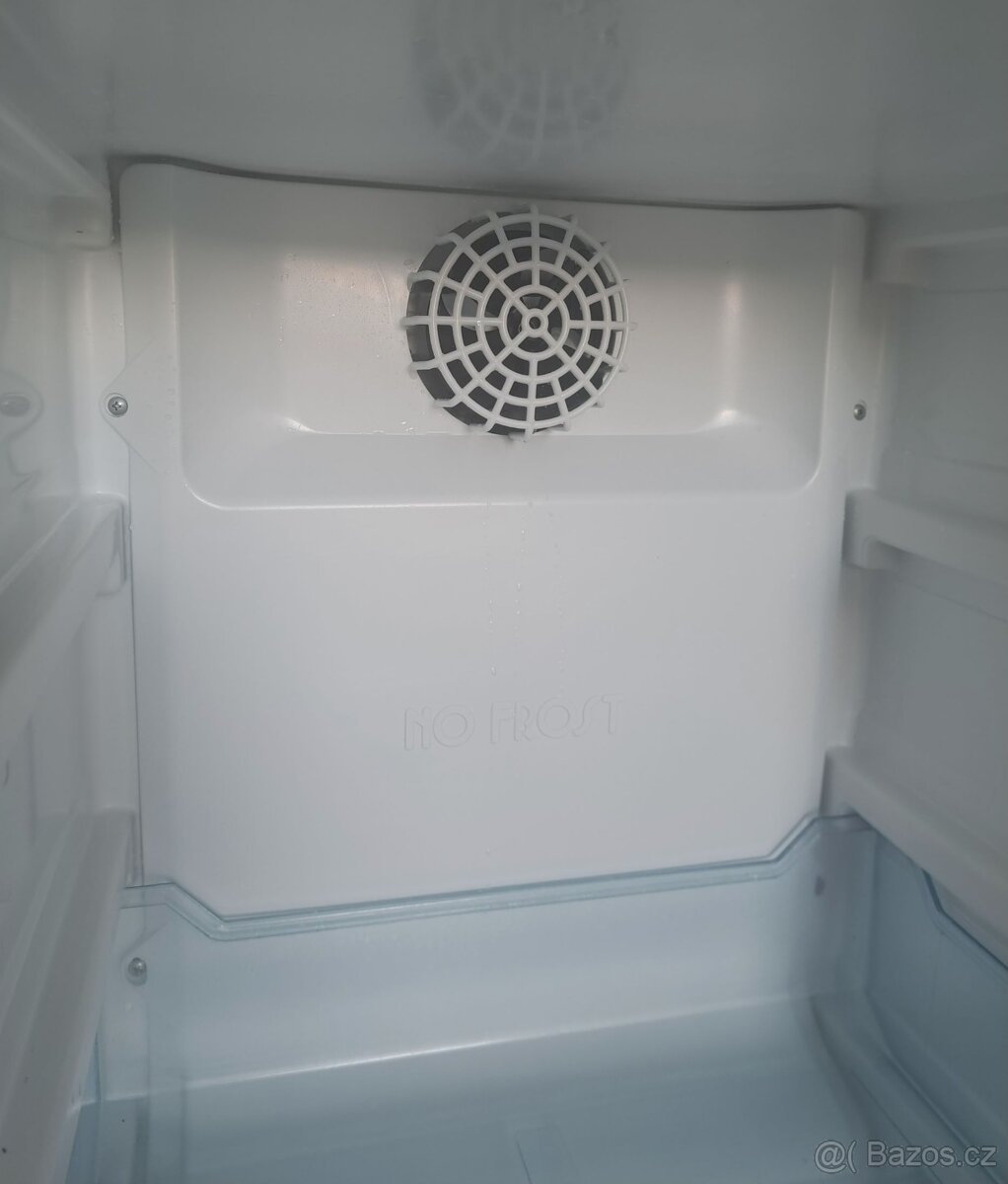 Mrazák 4 šup. AEG NoFrost. - 3