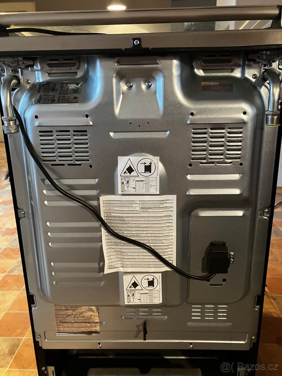 Plynový sporák s el. troubou (cca 4x použit) - 3