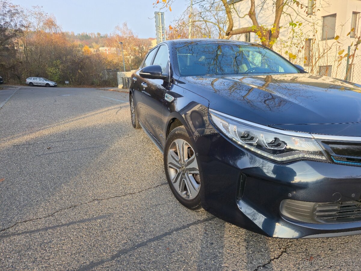 Kia Optima Hybrid - 3