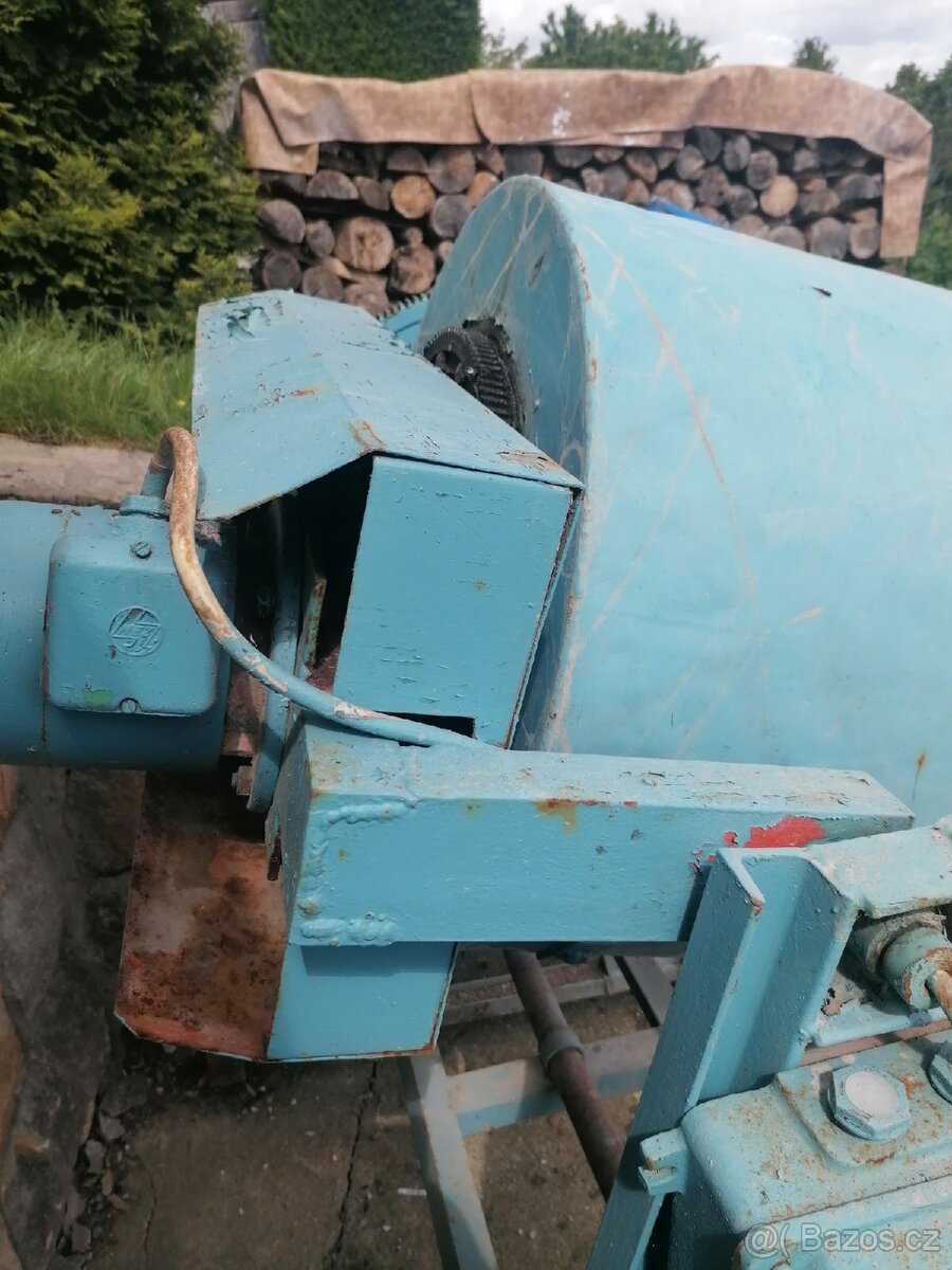 Míchačka stavební - 3