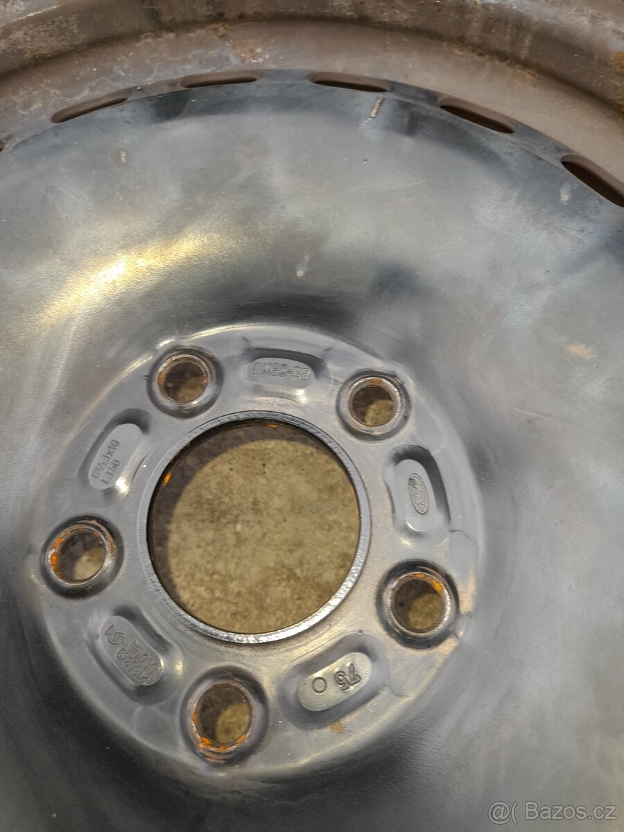 4x 16" obutá zimni kola na Ford. - 3