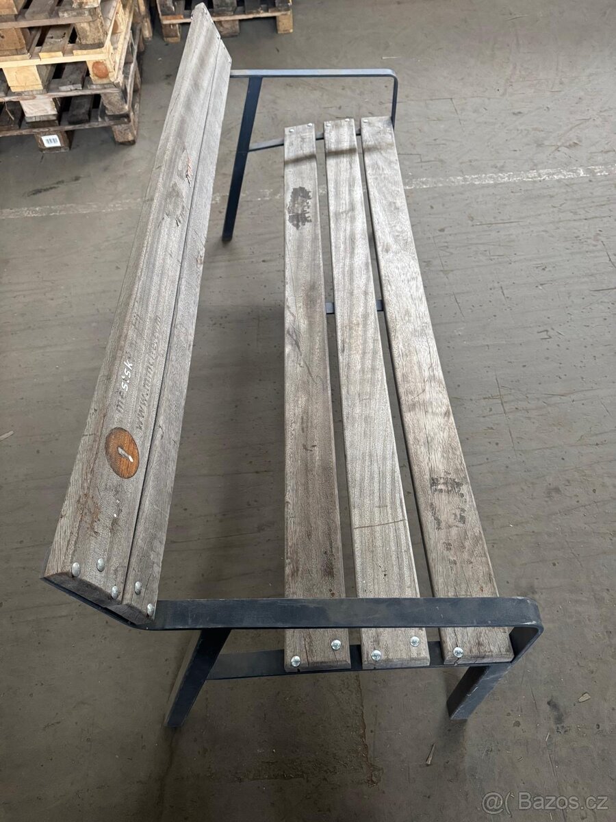 Lavička - 3