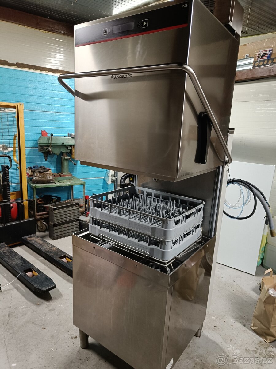 Profesionální myčka nádobí průchozí - 3