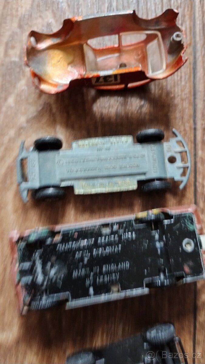 Autíčka angličáci a z kinder vajíčka - 3