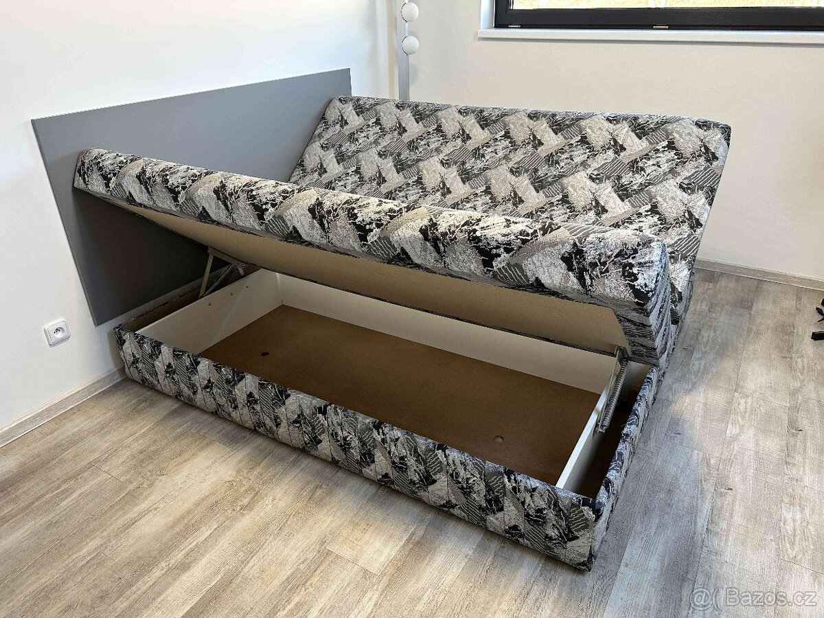 Postel s úložným prostorem - 3