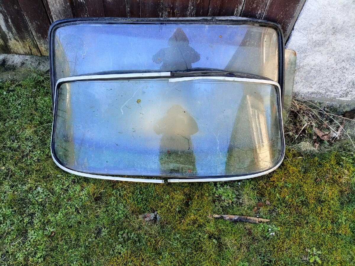 3 ks starých autosklo - 3