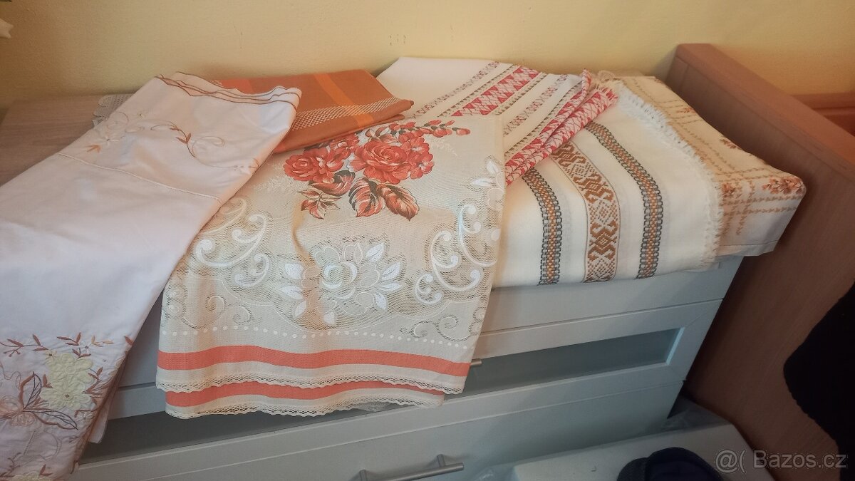 Rúzné dečky, ubrusy - 3