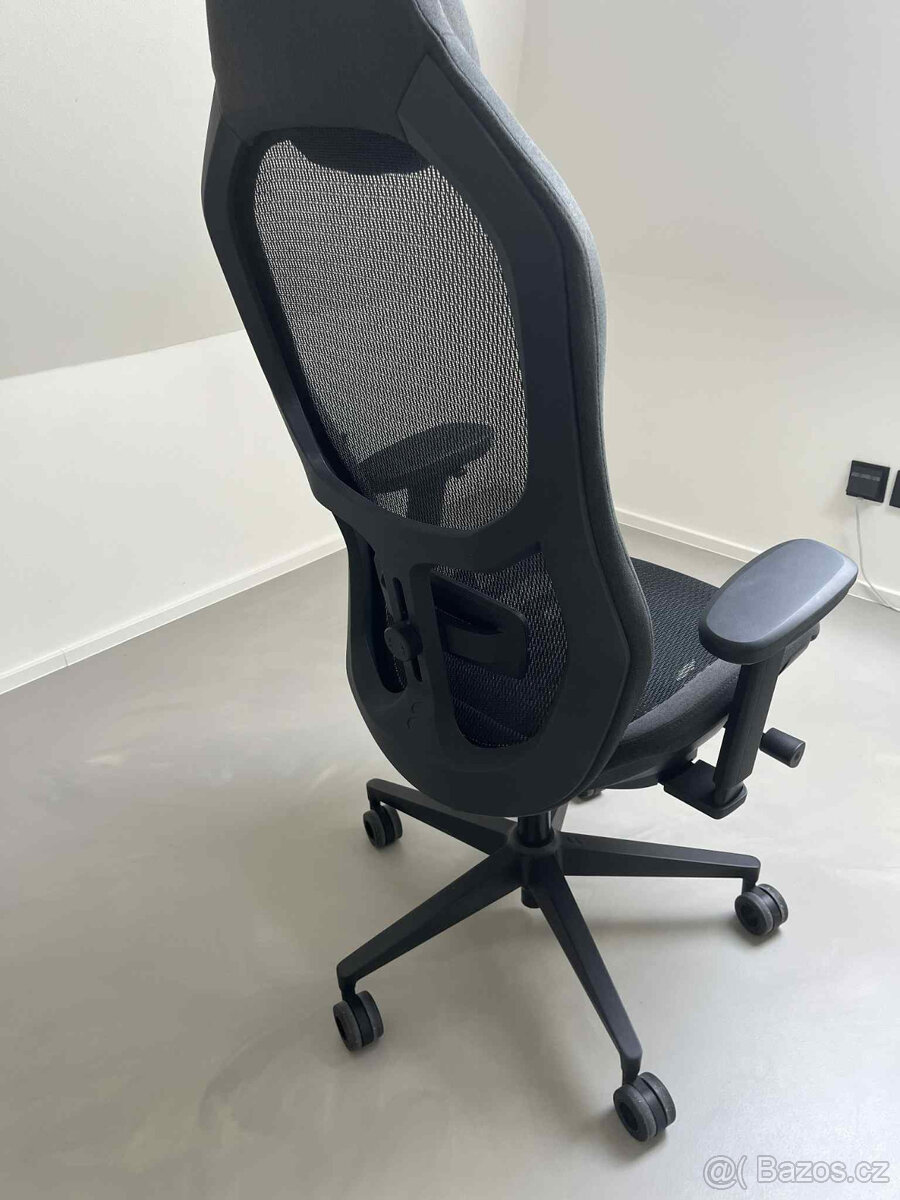 Ergonomická kancelářská/herní židli Refine Mesh - 3