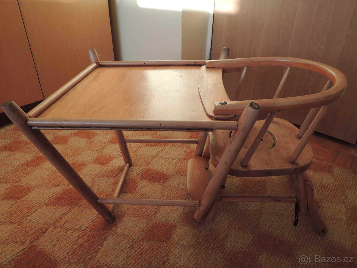 Stará dětská dřevěná židle - 3