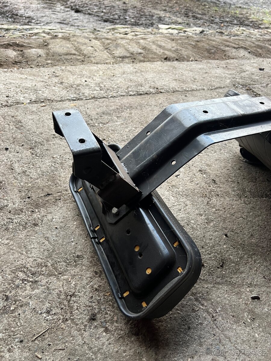 Sedačka spolujezdce Zetor - 3