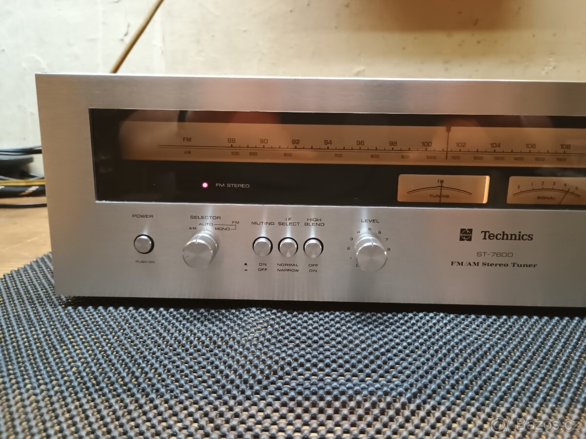 Vintage Tuner Technics ST-7600 - 3