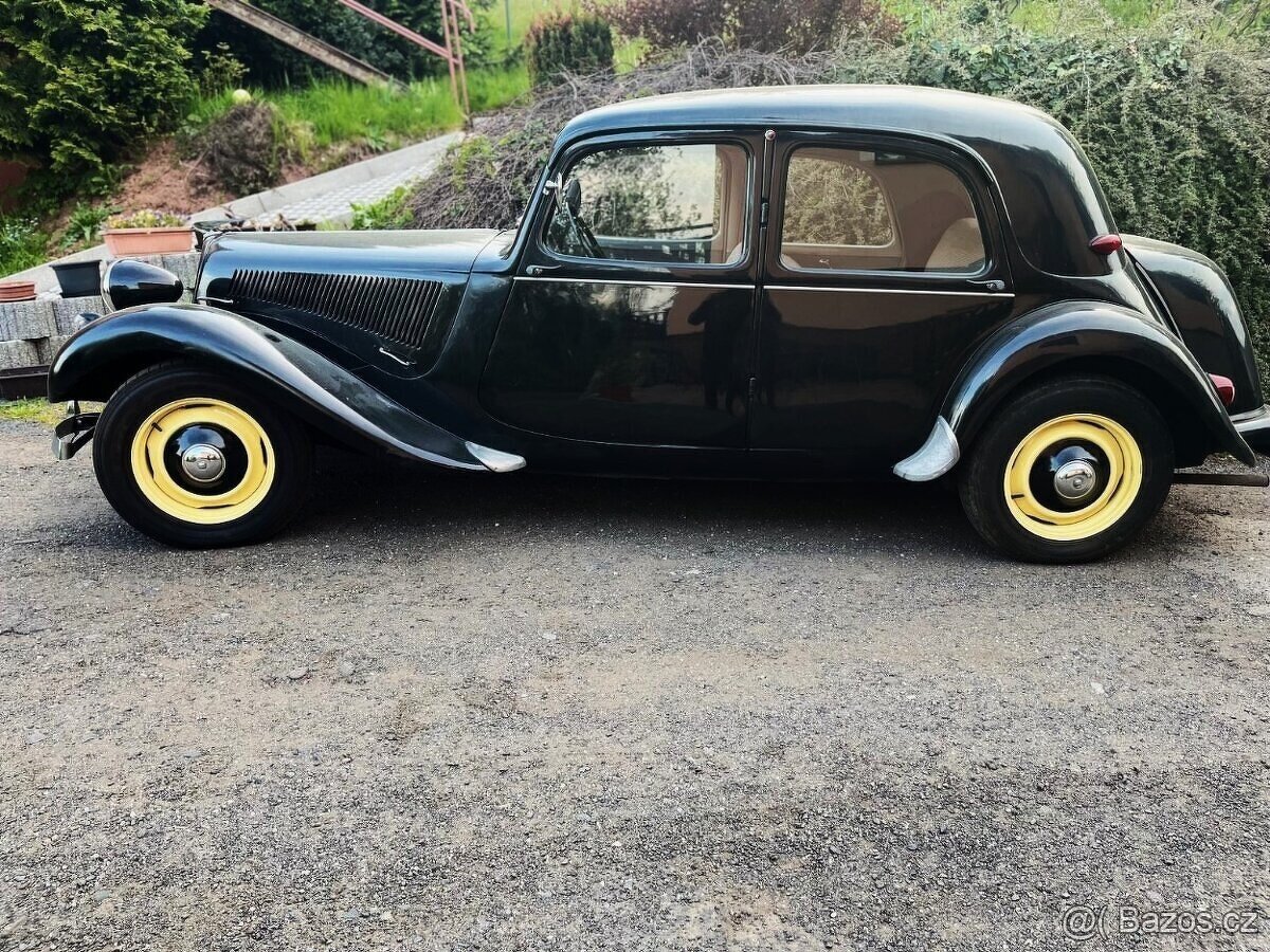 Citroen 11 CV - veterán - 3