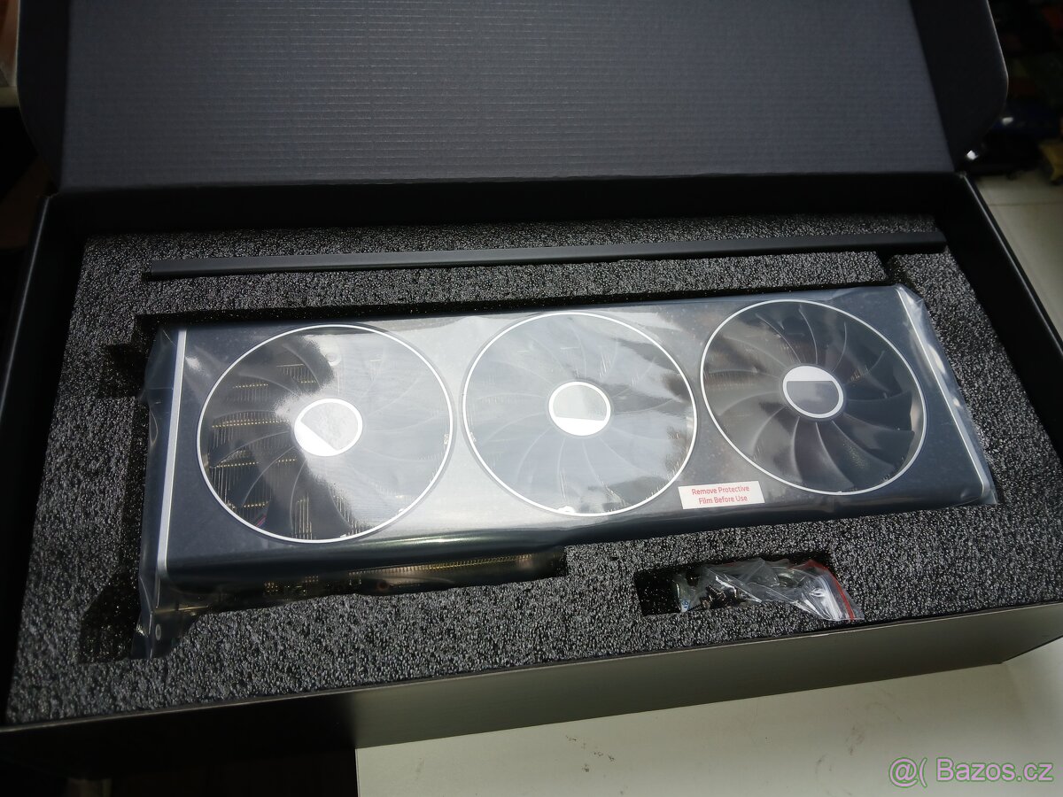 AMD Radeon RX 7900 XT 20Gb NOVA - 3