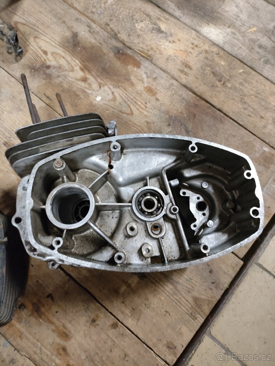 Prodám párové kartery na čezetu 175/477 + válec - 3