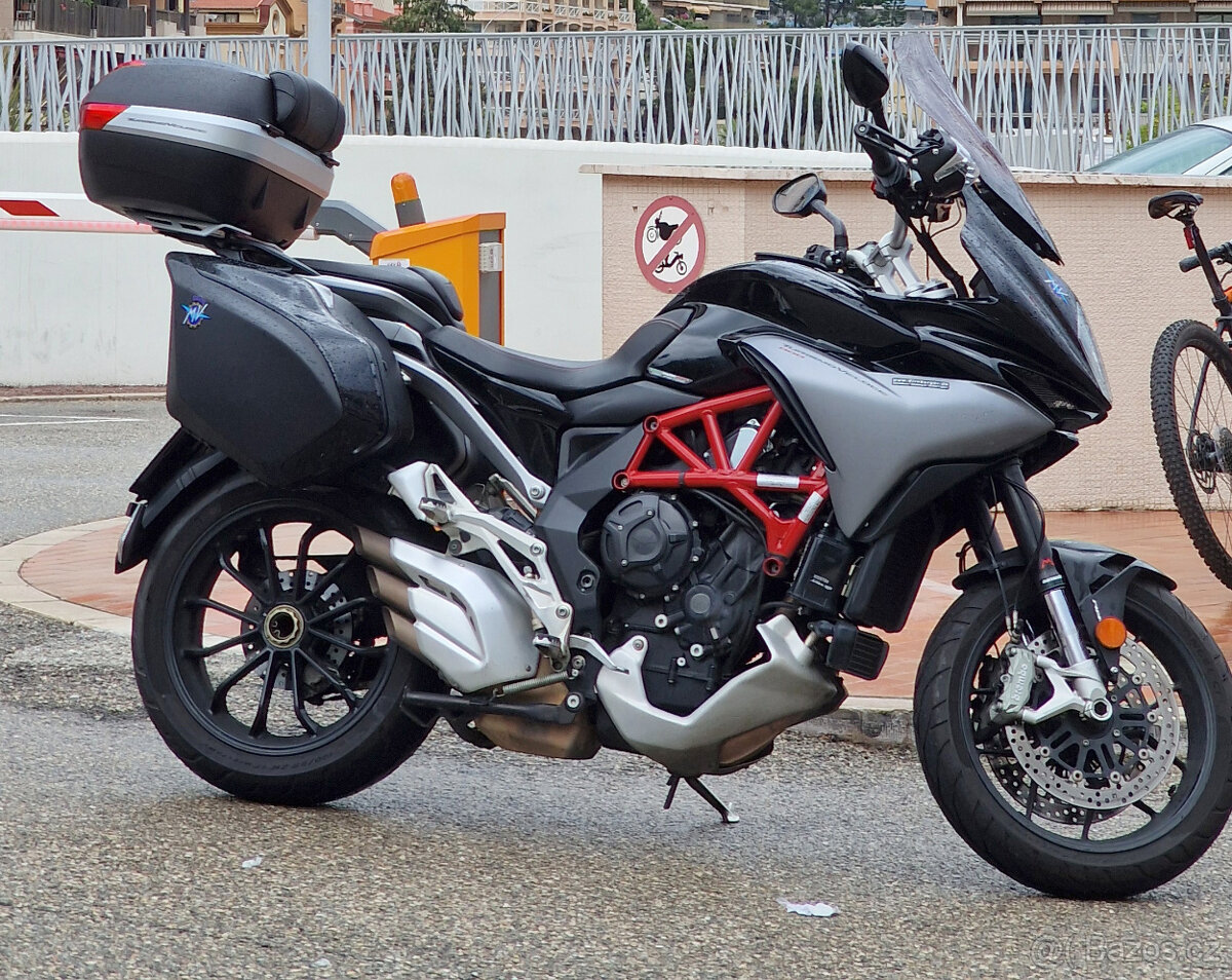 MV Agusta Turismo Veloce 800 - 3