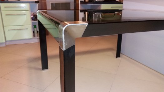 Prodám skleněný jídelní stůl. - 3