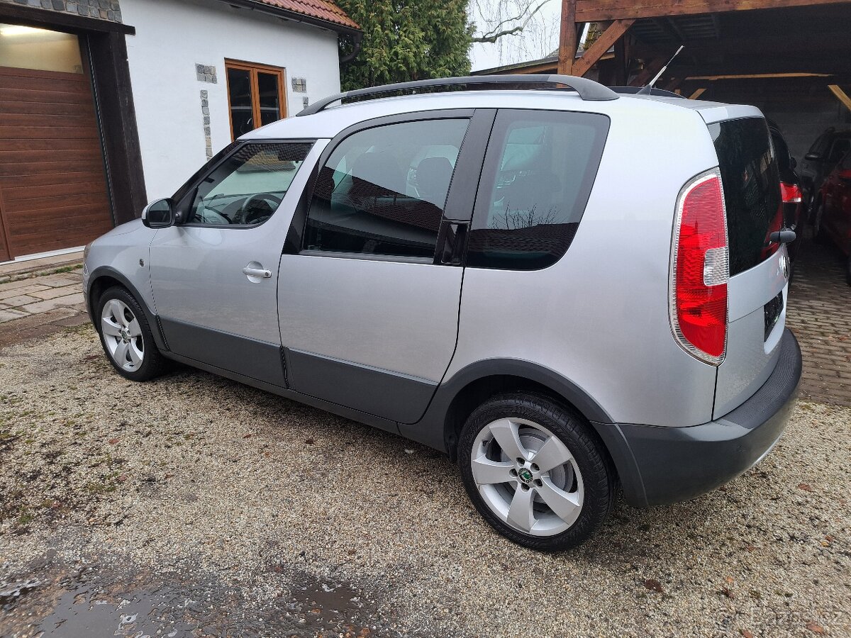 Škoda roomster 1.2tsi Scout - 3