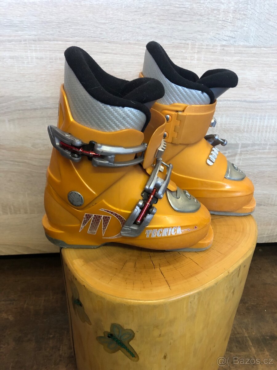 Lyže, lyžáky, hůlky - 3