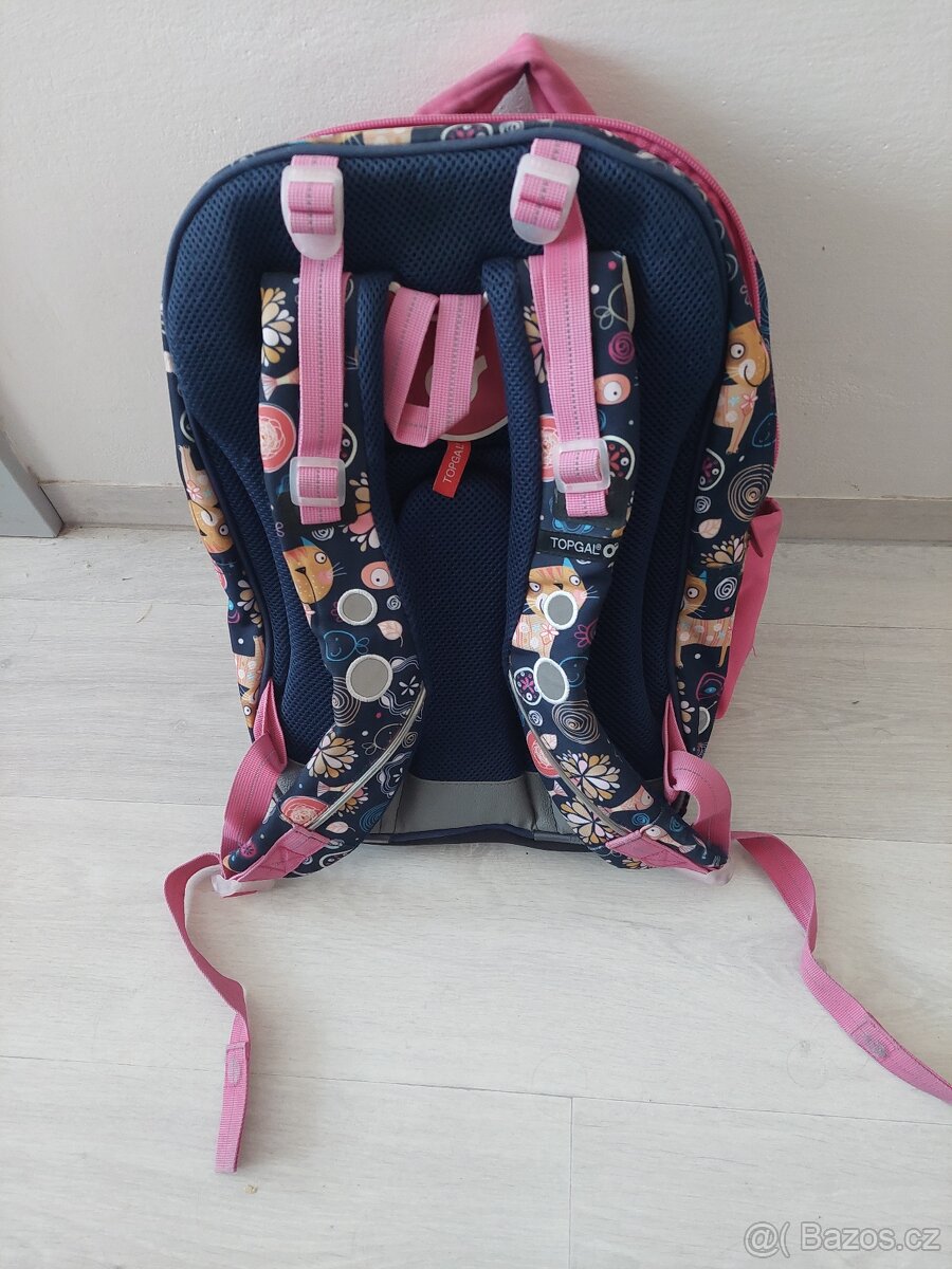 Prodám školní batoh TOPGAL - 3