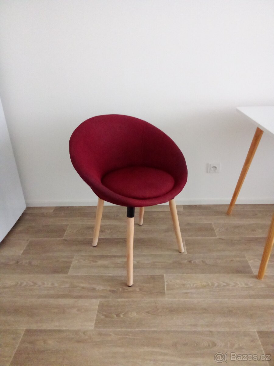 Souprava jidelni stul a zidle - 3