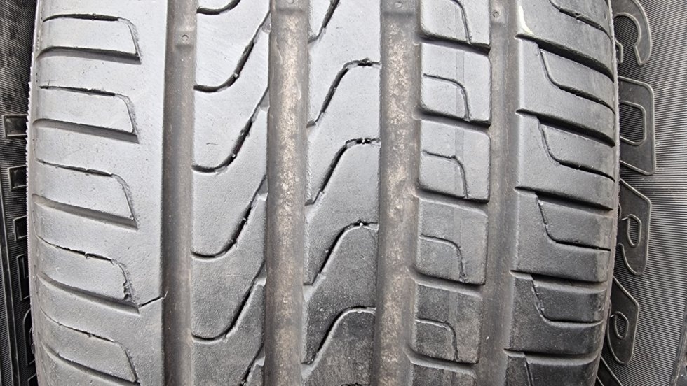 Letní pneu 235/55/19 Pirelli - 3
