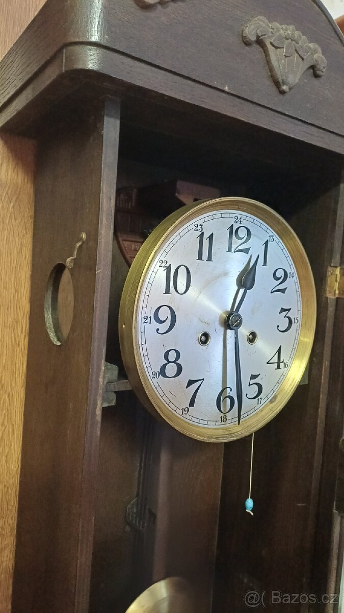Hodiny nastěnné. - 3