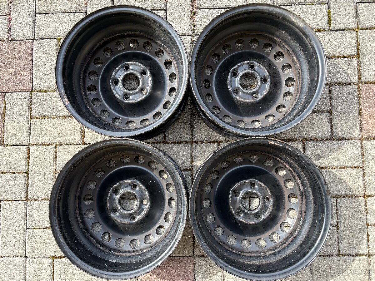 Kompletní sada plechových disků 15'' Octavia II - 3