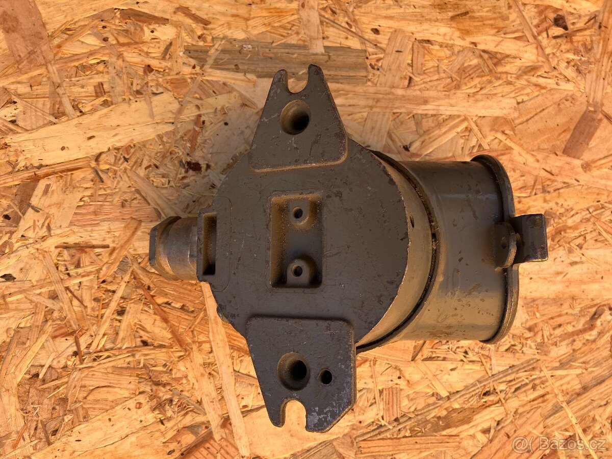 Zásuvka 380V - 25A - 3