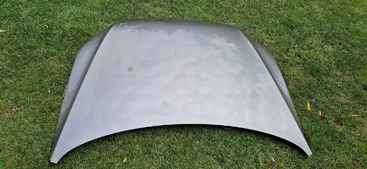 Vw passat B7 kapota - 3