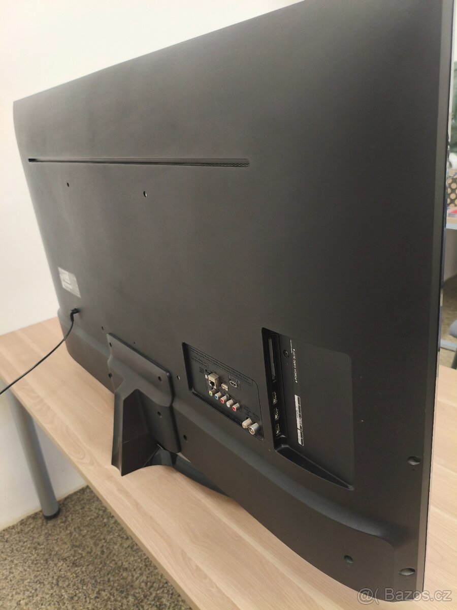 Televize LG 49UJ635V - 3
