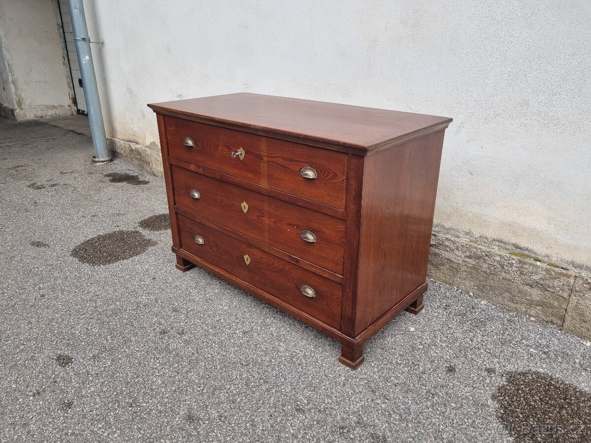 STARÁ DUBOVÁ KOMODA - 3