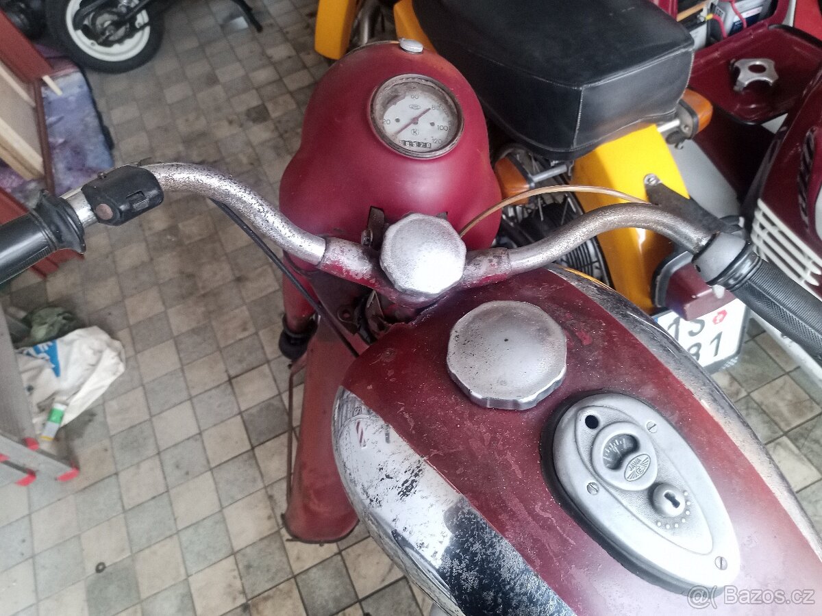 Jawa Pérák r,v. 1948 - 3