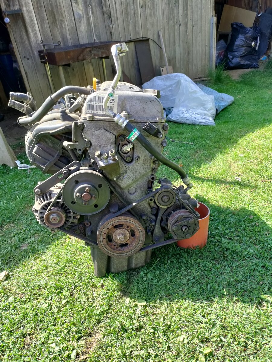 Prodám na Suzuki Swift - 3