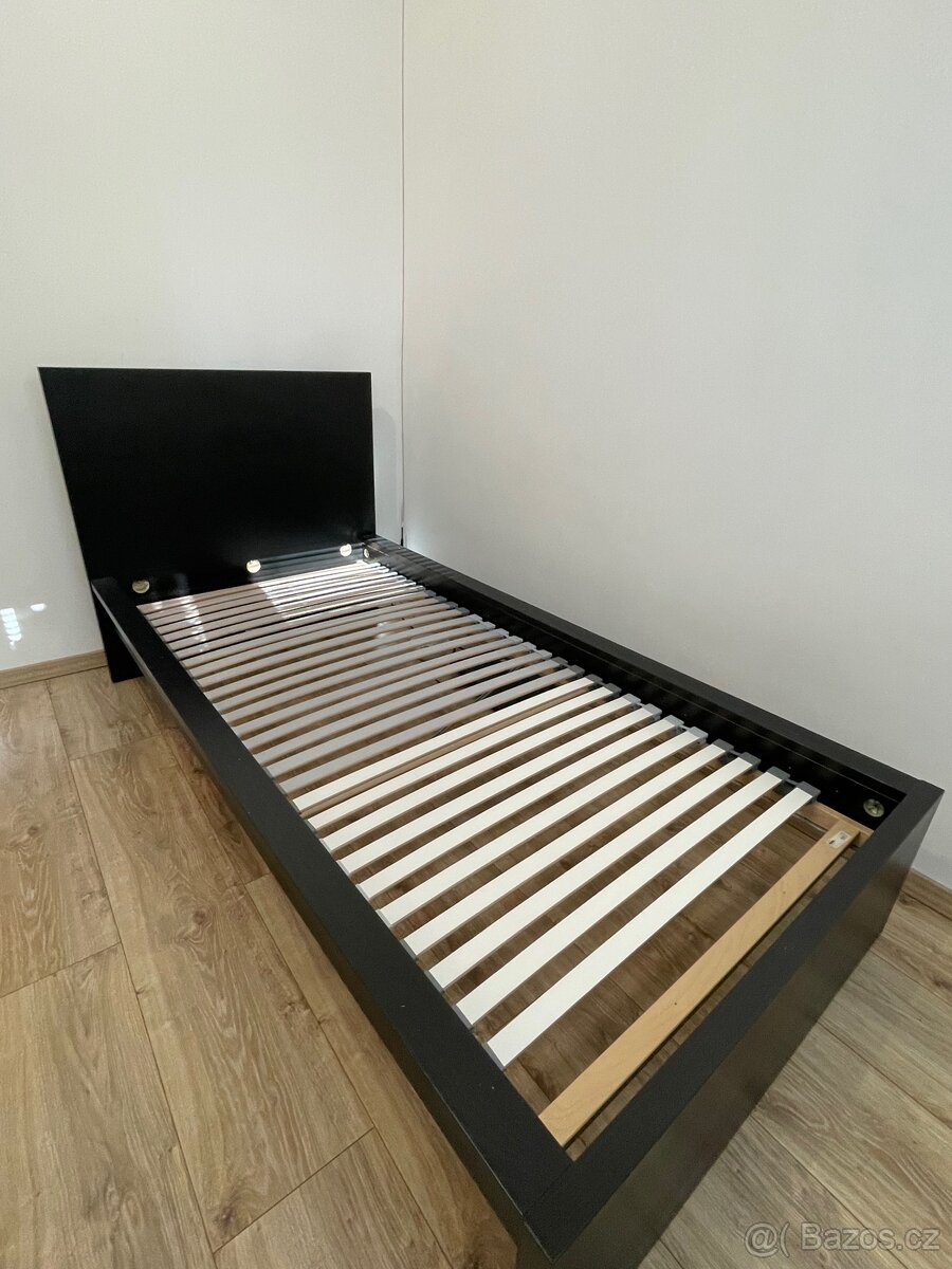 Postel MALM Ikea 90x200cm - 3