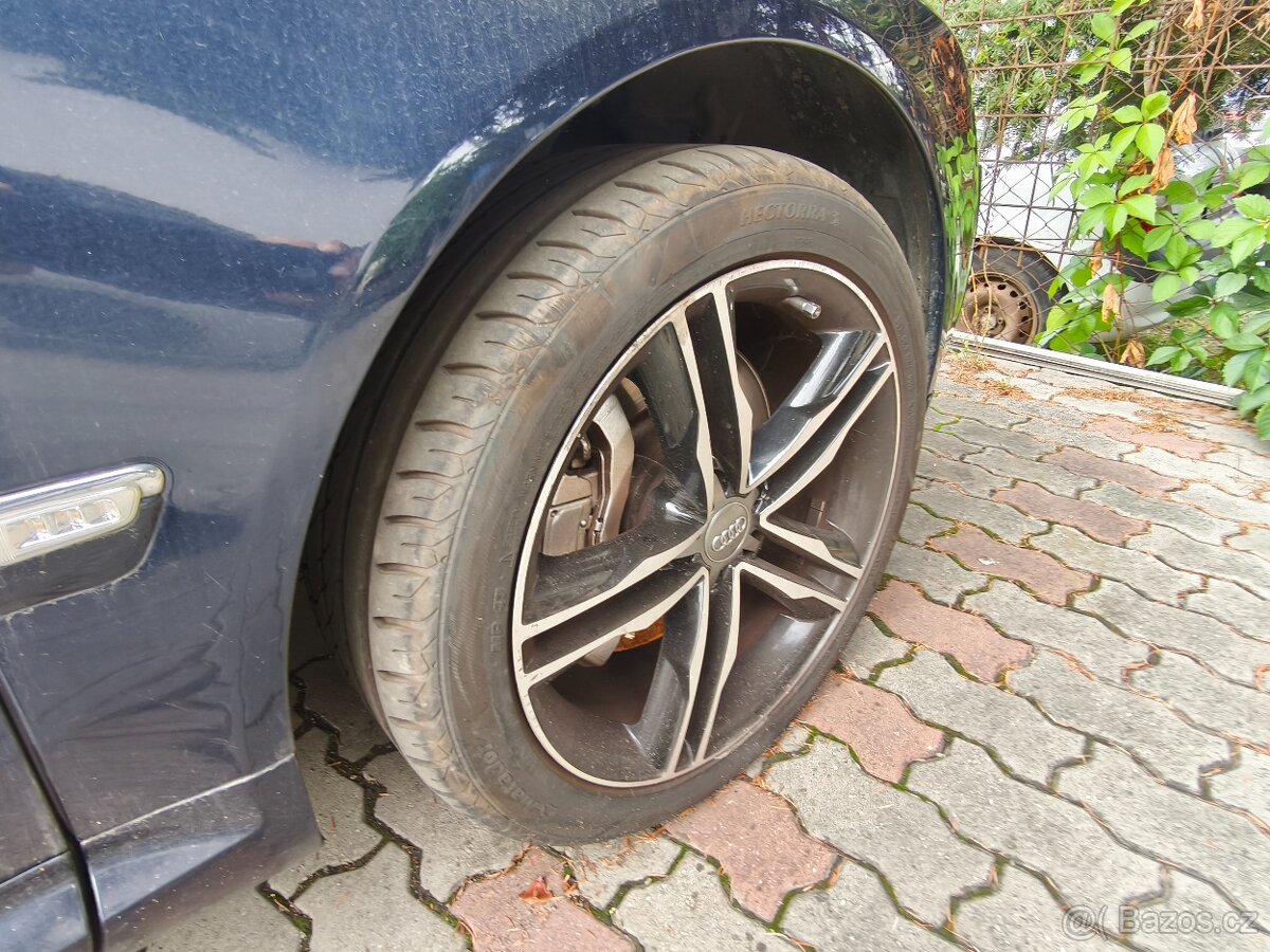 Prodám Audi A8 4.0 TDI Quattro 2005 - 3