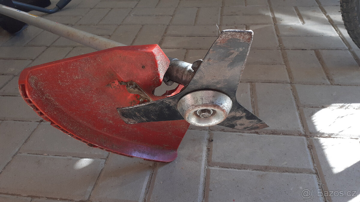 Křovinořez OleoMac sparta 250 T - 3