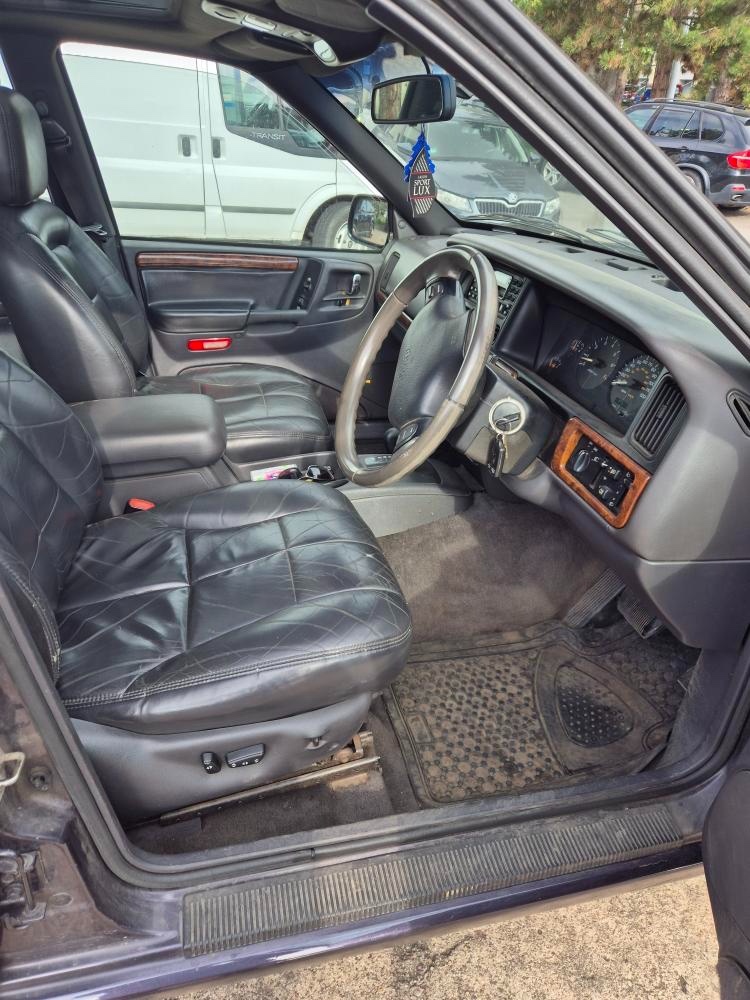 Jeep Grand Cherokee ZJ 4.0 - 3