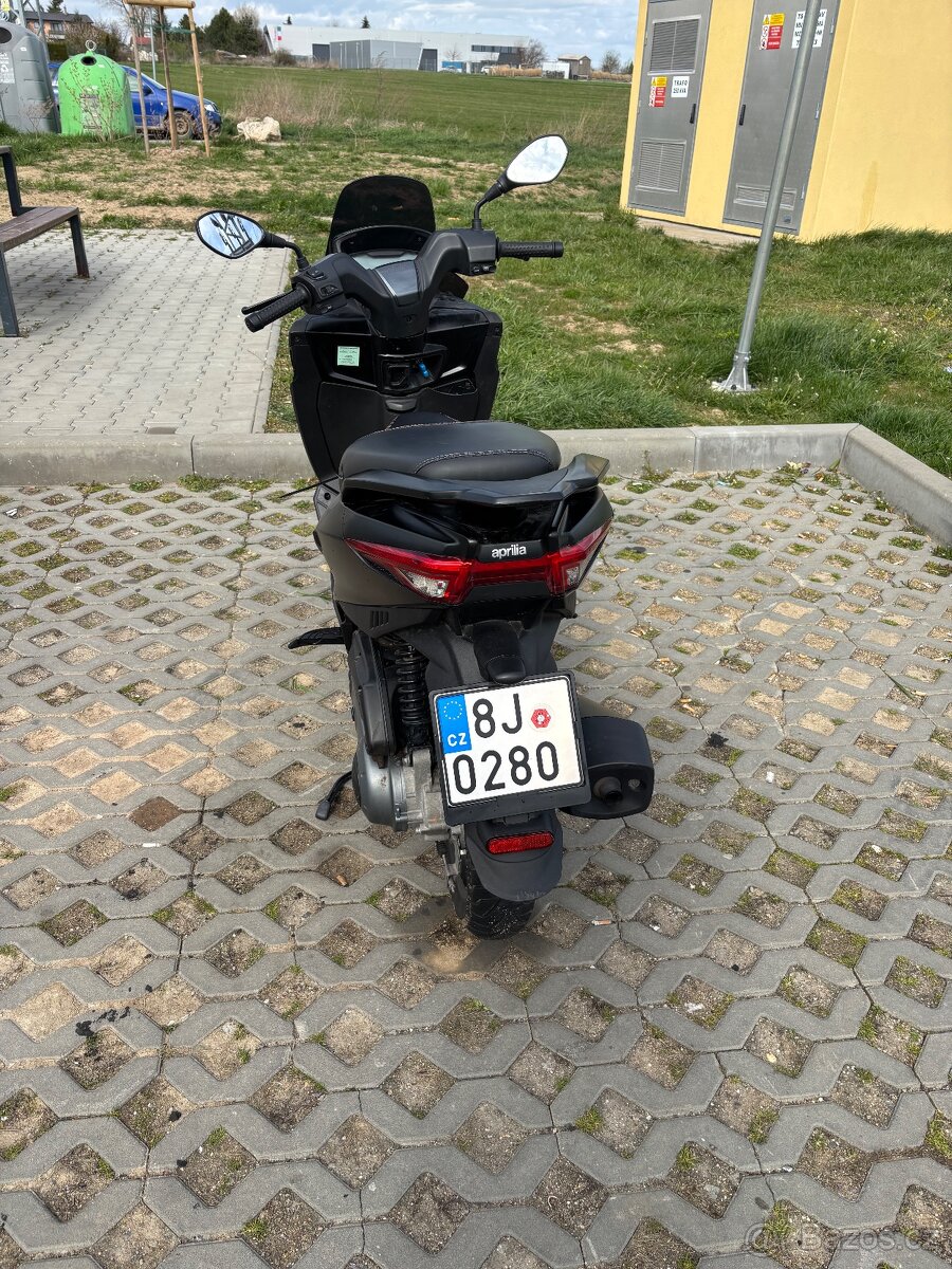 Aprilia sxr 50 - 3