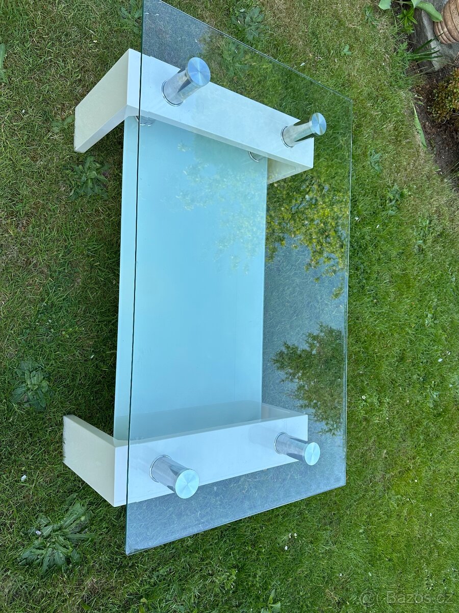 Stůl konferenční - 3