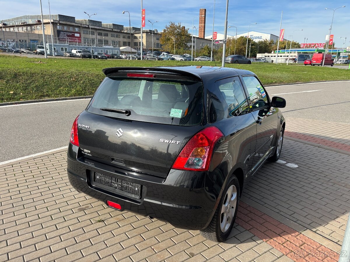 Suzuki Swift 1.5i 75kW - 3