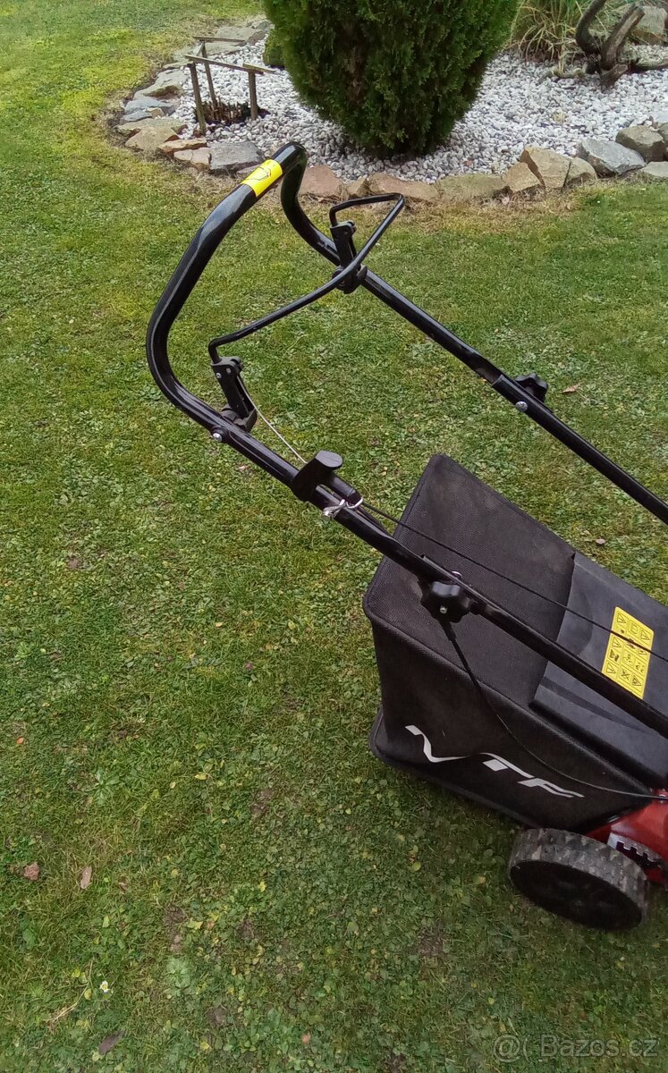 BENZÍNOVÁ SEKAČKA MOUNTFIELD - 3