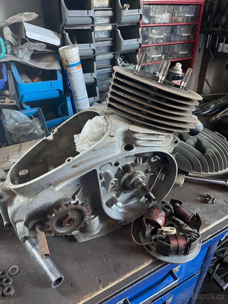 Motor Jawa ČZ 150 / 352 - 3