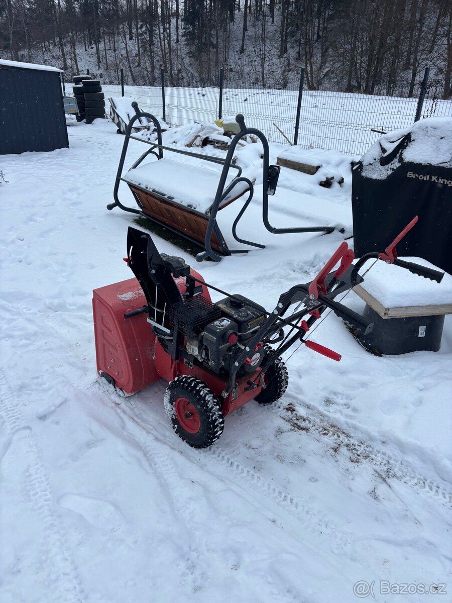 Sněhová fréza Hecht 9661 - 3