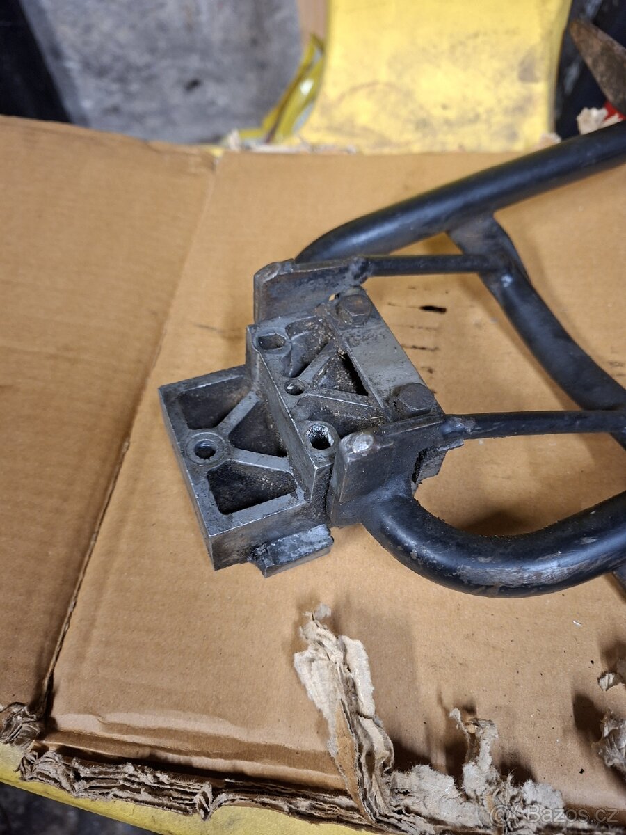 Manet Korádo;;:"' - 3