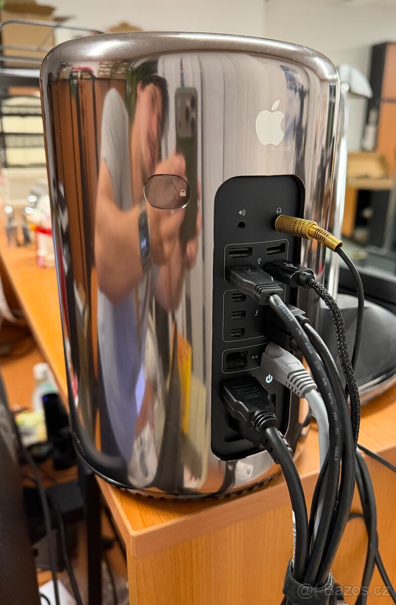Apple Mac Pro Late 2013 – „Trashcan“ 12-Core,32 GB RAM - 3