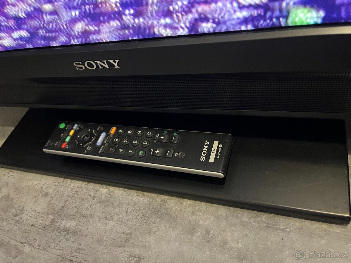 LCD televize Sony Bravia KDL-32U3000 82cm - 3