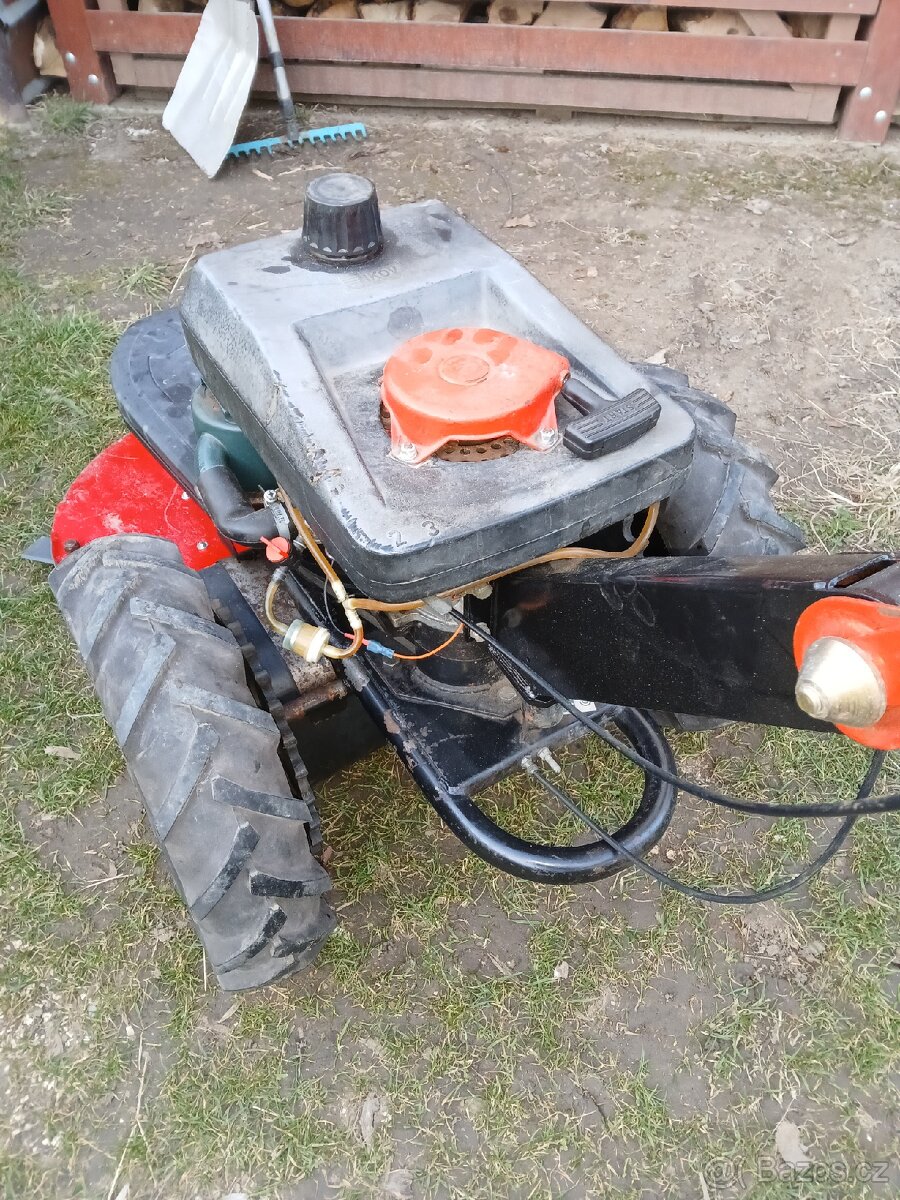 Bubnova sekačka DAKR s motorem VARI - 3