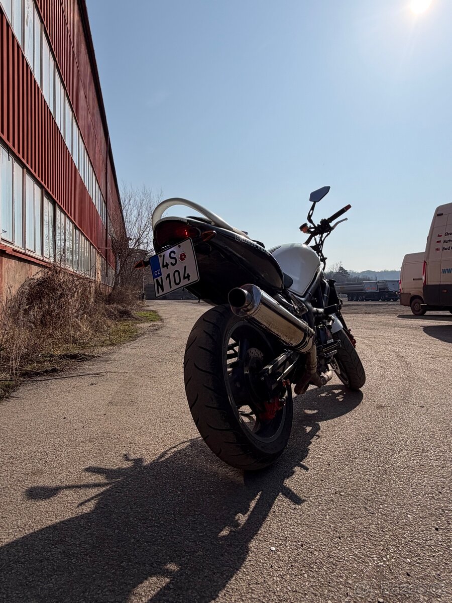 Suzuki Sv650 - 3