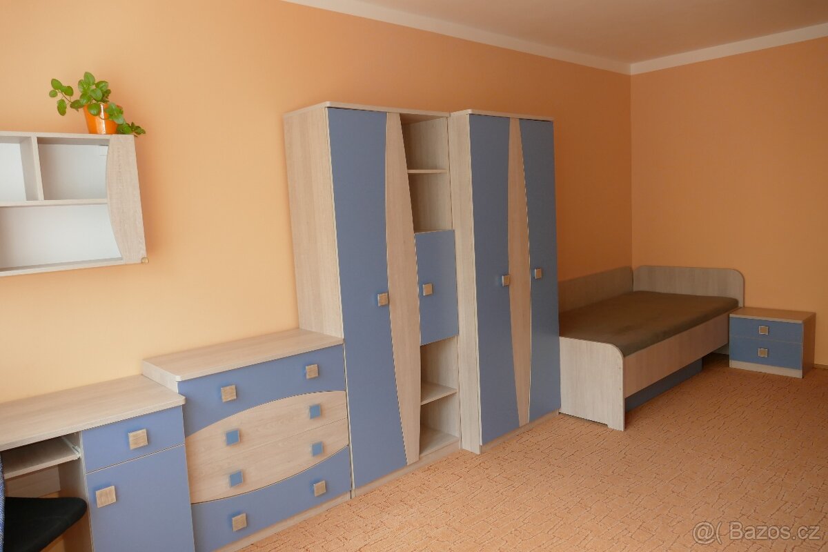 Ostrava – dětský pokoj pro dvě děti, 2× postel 90×200 - 3