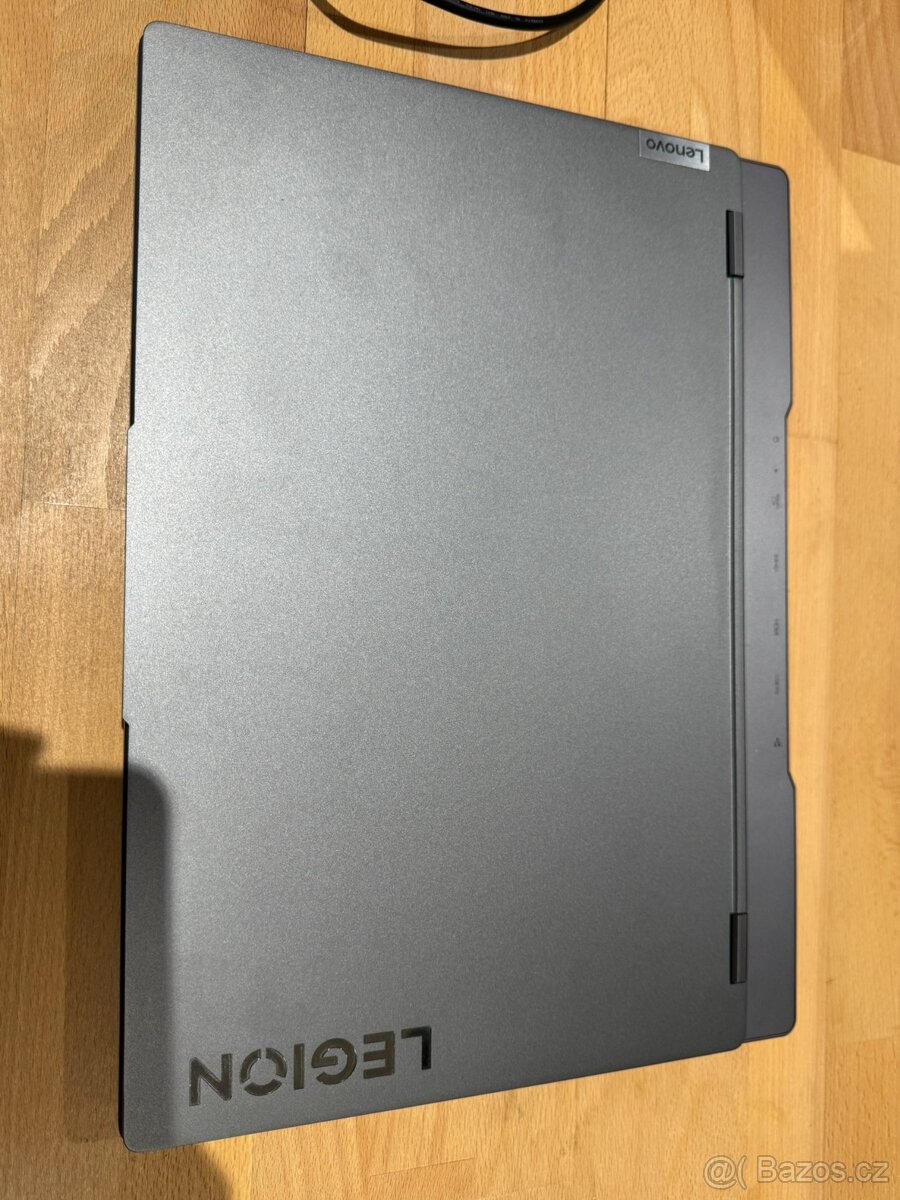 Lenovo Legion 5 15IAH7H - 3